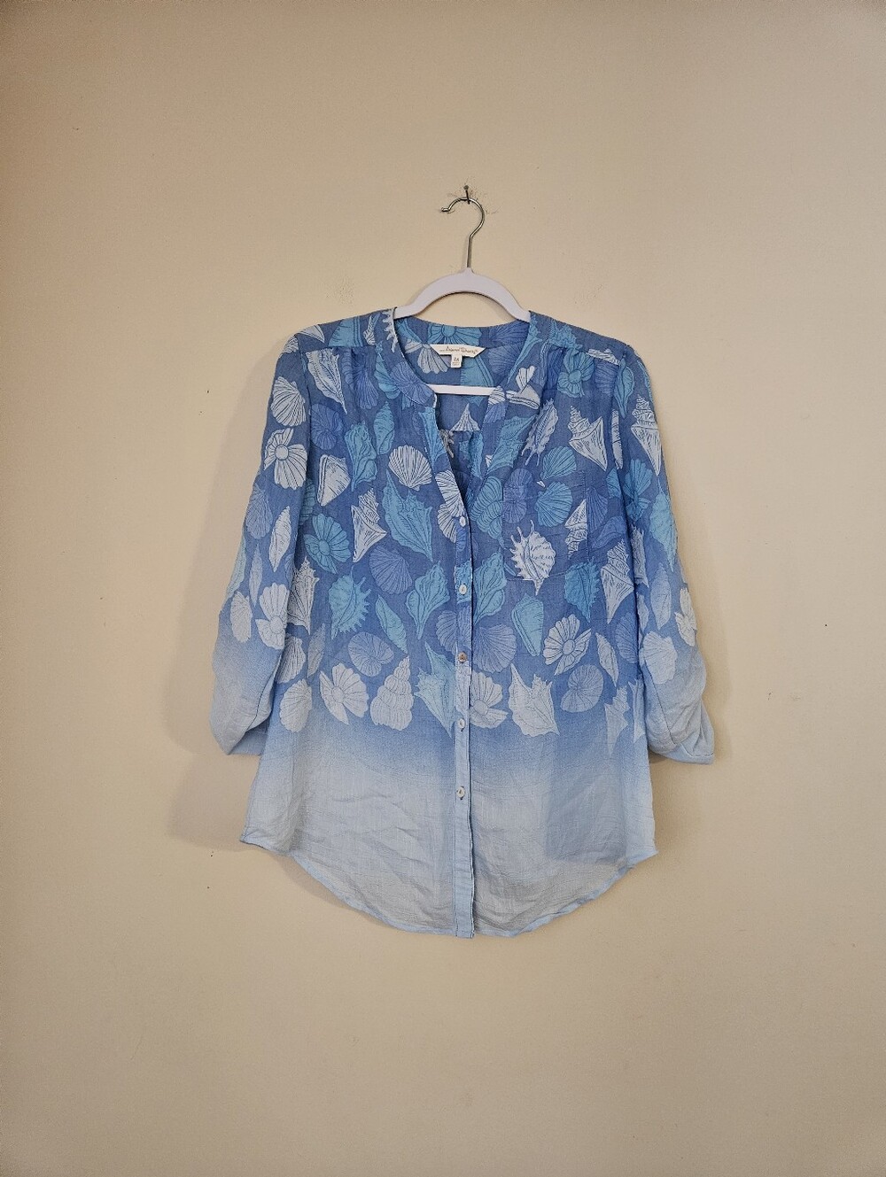 Island Shores Light Blue Ombre Shell-Print Button Front Women's Blouse, Size M
